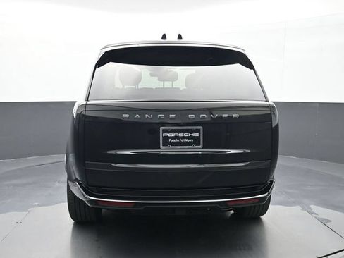 Used 2025 Land Rover Range Rover Long Wheelbase SE AWD/4WD image 19