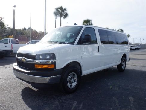 Used 2020 Chevrolet Express 3500 LT w/ LT Preferred Equipment Group image 2