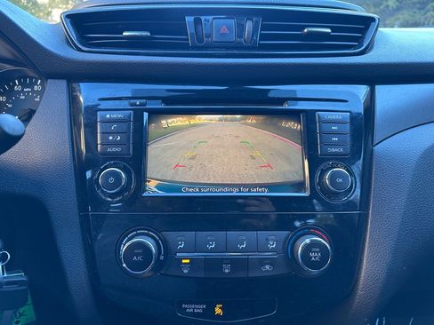 Used 2022 Nissan Rogue Sport S image 30