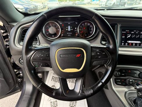 Used 2019 Dodge Challenger SXT AWD/4WD image 29
