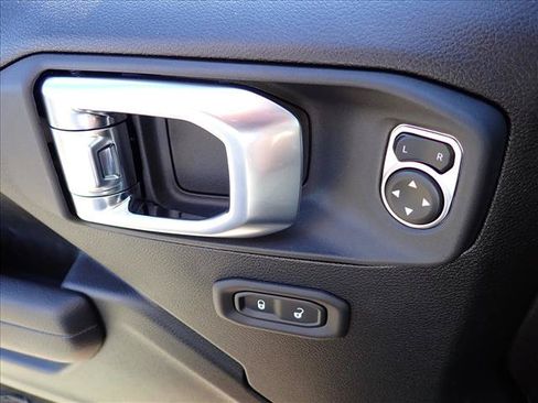 New 2026 Jeep Gladiator Sport AWD/4WD image 13