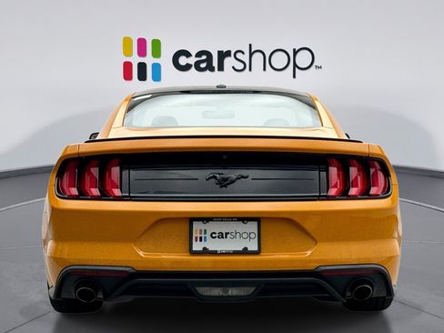 Used 2019 Ford Mustang Coupe w/ Black Accent Package RWD image 4