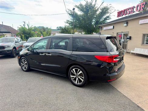 Used 2022 Honda Odyssey Touring image 2