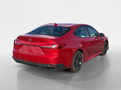 Used 2026 Toyota Camry SE w/ Convenience Package FWD image 5