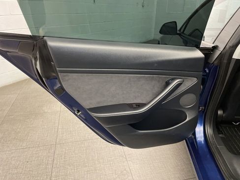 Used 2023 Tesla Model 3 Standard Range image 20