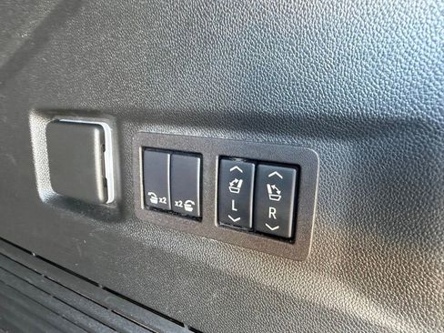 Certified 2024 GMC Yukon Denali AWD/4WD image 24