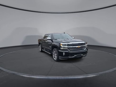 Used 2018 Chevrolet Silverado 1500 High Country image 2