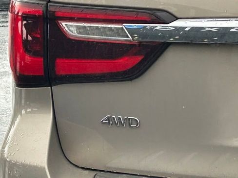 Used 2021 INFINITI QX80 Sensory w/ All-Season Package AWD/4WD image 6