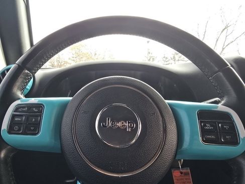 Used 2017 Jeep Wrangler Unlimited Sport w/ Connectivity Group image 21