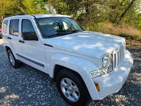 Used 2012 Jeep Liberty Sport w/ Popular Equipment Group image 3