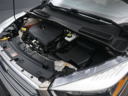 Used 2017 Ford Escape SE AWD/4WD image 49