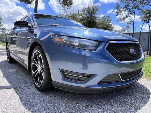 Used 2018 Ford Taurus SHO AWD/4WD image 16