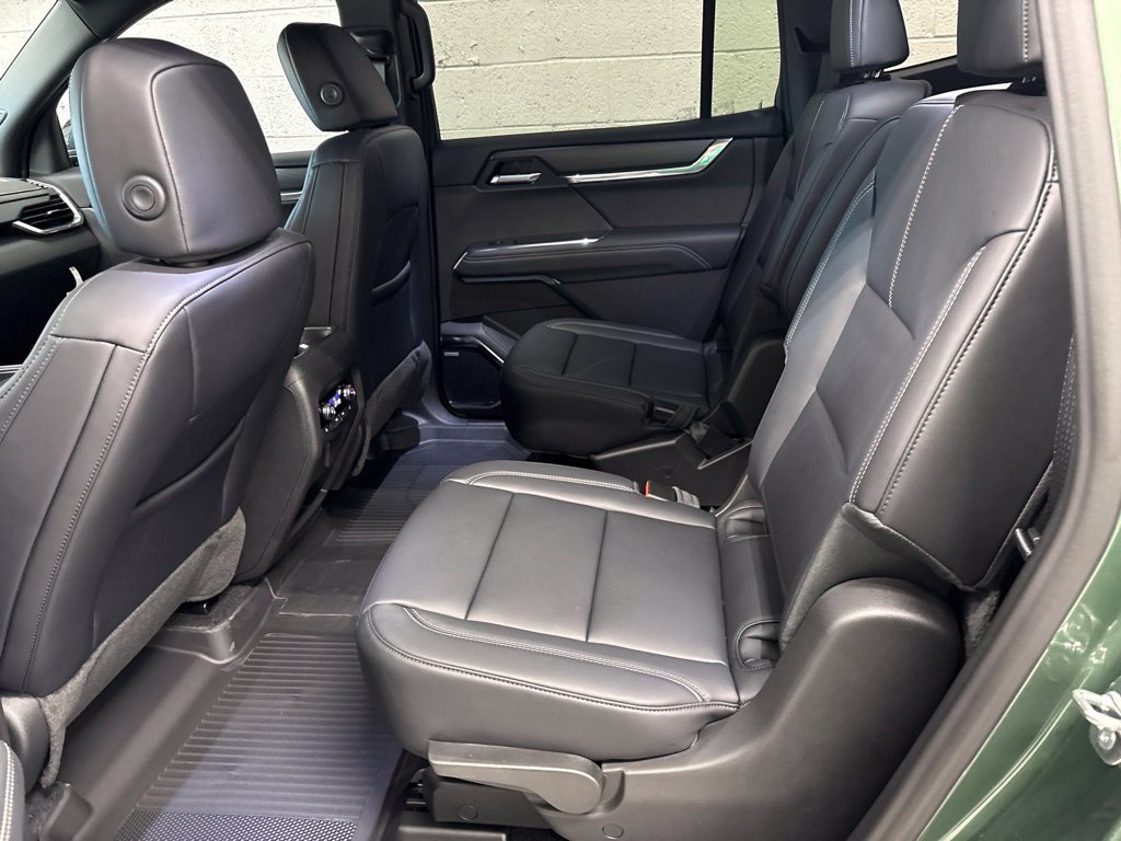New 2027 GMC Acadia Elevation w/ Black Edition AWD/4WD image 18