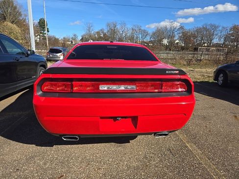 Used 2010 Dodge Challenger SRT8 w/ SRT Option Group II image 6