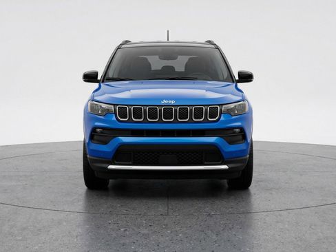 Used 2025 Jeep Compass Limited image 1