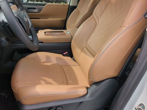 Used 2026 INFINITI QX80 Luxe image 16