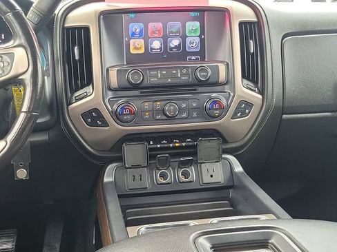 Used 2018 GMC Sierra 1500 Denali AWD/4WD image 30