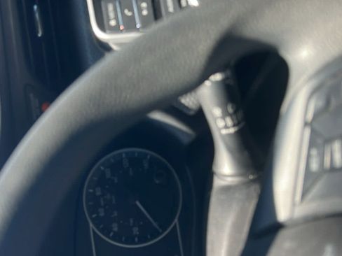 Used 2020 Nissan Kicks SV FWD image 7