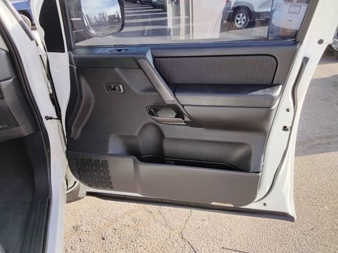 Used 2008 Nissan Titan SE image 17