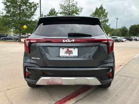 Used 2025 Kia Seltos S image 7