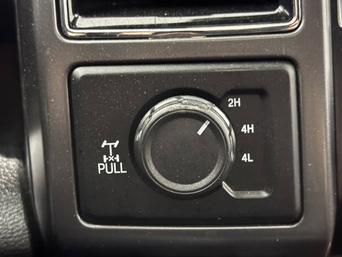 Used 2018 Ford F150 XLT w/ Equipment Group 302A Luxury AWD/4WD image 27