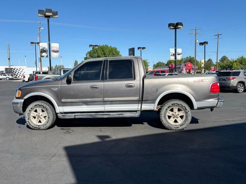 Used 2002 Ford F150 Lariat AWD/4WD image 2