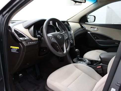 Used 2018 Hyundai Santa Fe Sport w/ 2.4L Value Package 02 FWD image 7