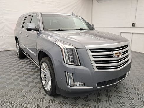 Used 2020 Cadillac Escalade ESV Platinum image 2