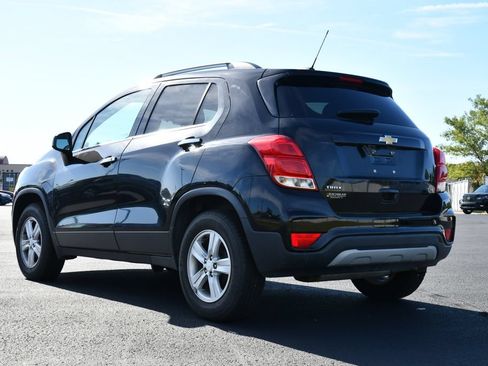Used 2019 Chevrolet Trax LT w/ LT Convenience Package FWD image 5