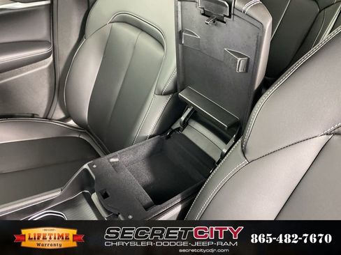 New 2026 Jeep Grand Cherokee L Limited AWD/4WD image 25
