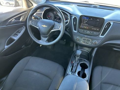 Used 2024 Chevrolet Malibu LT FWD image 15
