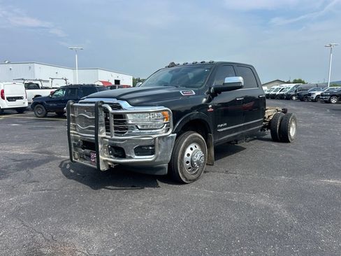 Used 2019 RAM 3500 Limited AWD/4WD image 4
