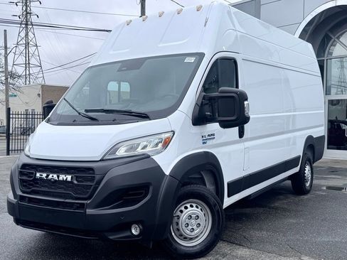 Used 2024 RAM ProMaster 3500 FWD image 4