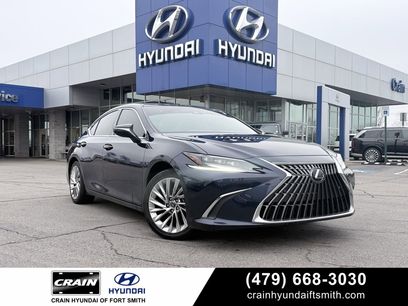 Used 2023 Lexus ES 300h w/ Luxury Package