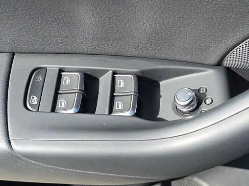 Used 2018 Audi Q3 2.0T Premium image 21