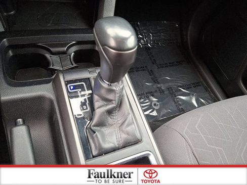 Certified 2019 Toyota Tacoma TRD Off-Road image 14