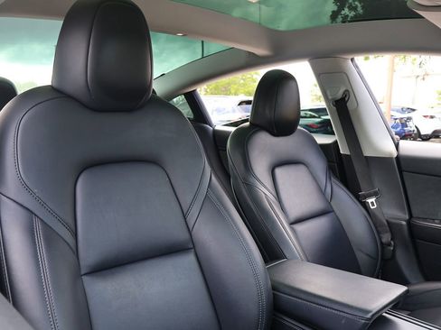 Used 2023 Tesla Model 3 Standard Range RWD image 31