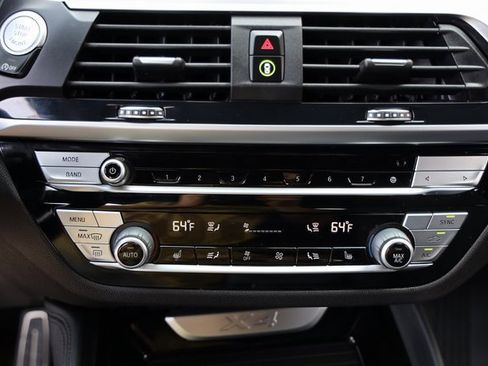 Used 2021 BMW X4 xDrive30i w/ M Sport Package image 22