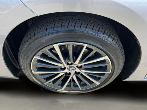 New 2025 Lexus ES 350 w/ Premium Package image 12