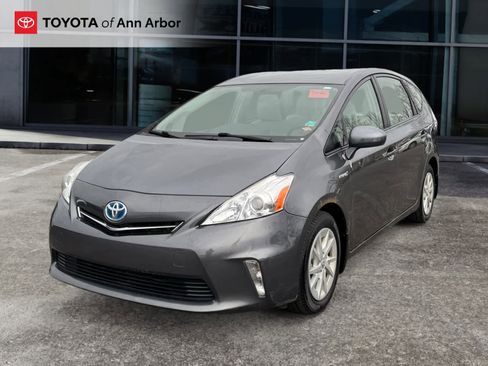 Used 2012 Toyota Prius V Two image 7