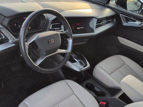 Used 2024 Audi Q4 e-tron Premium image 5