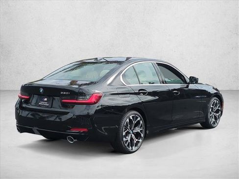 Used 2026 BMW 330i Sedan w/ Convenience Package image 5
