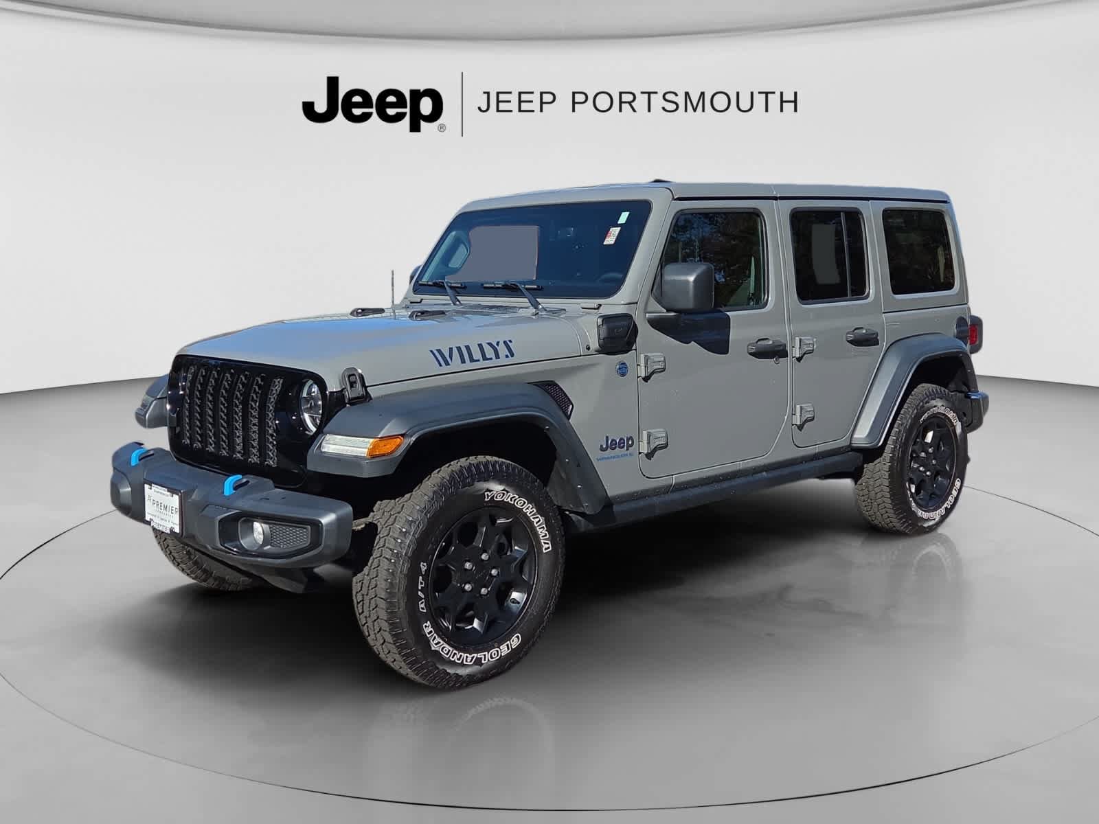 Used 2023 Jeep Wrangler Unlimited w/ Cold Weather Group AWD/4WD image 3