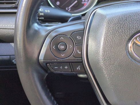 Certified 2019 Toyota Camry SE image 23