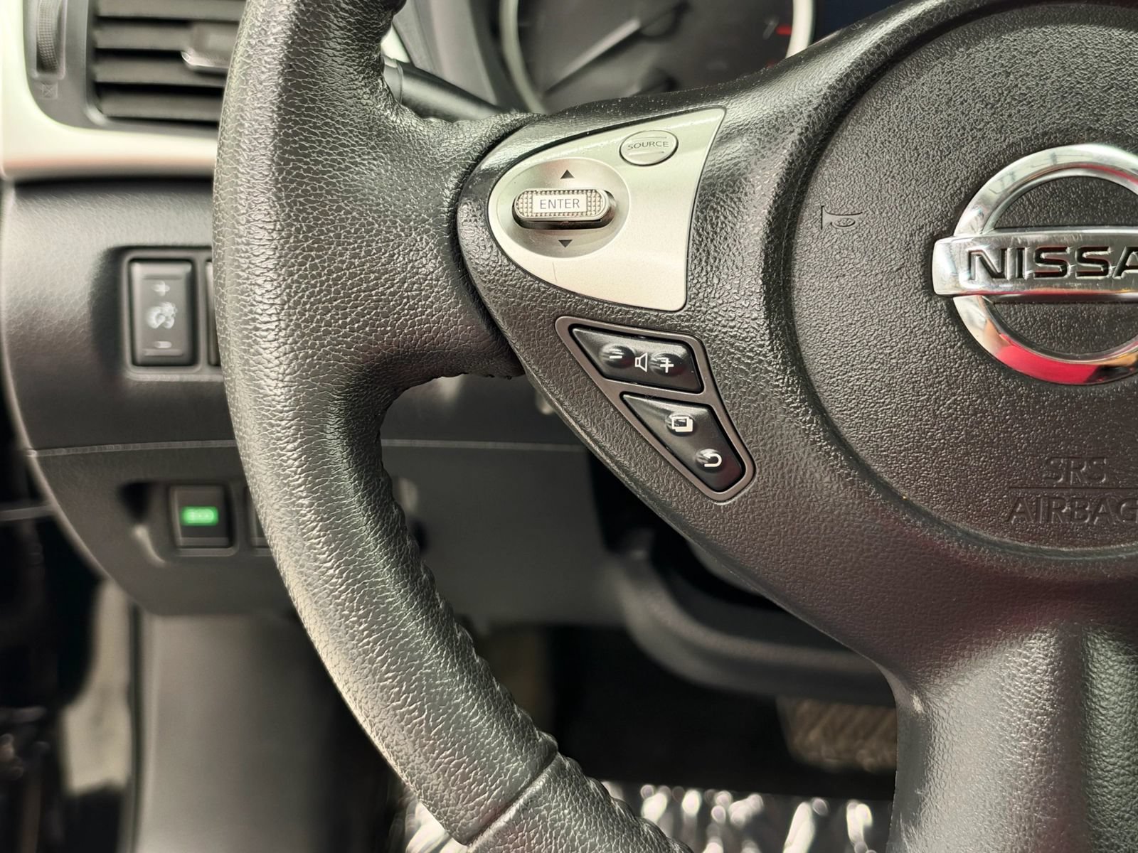 Used 2017 Nissan Sentra SV FWD image 30