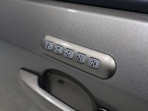 Used 2013 Ford Edge SEL image 10