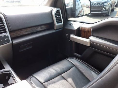 Used 2019 Ford F150 Lariat w/ Equipment Group 502A Luxury image 44