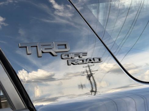 Used 2024 Toyota 4Runner TRD Off-Road Premium image 34