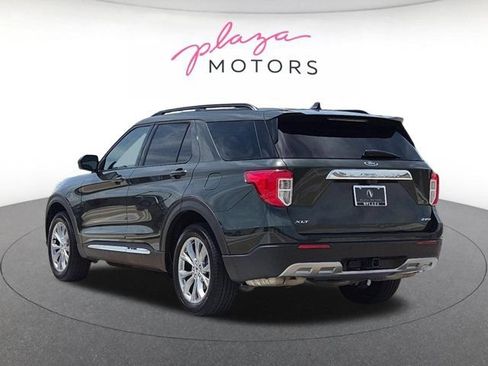 Used 2022 Ford Explorer XLT w/ Equipment Group 202A AWD/4WD image 7