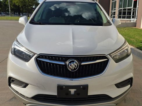 Used 2018 Buick Encore Preferred FWD image 2